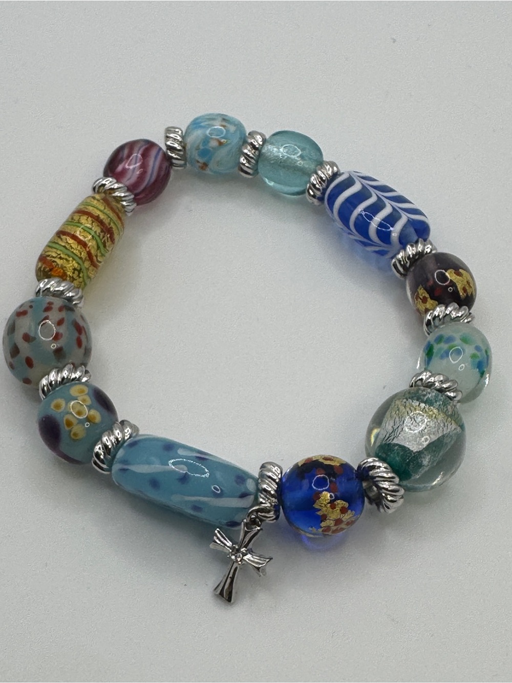 Bradford Exchange BGE Murano Style Art Glass Bead Stretch Bracelet Cross Charm